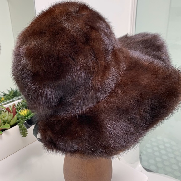 Vintage Accessories - VINTAGE Mink Hat